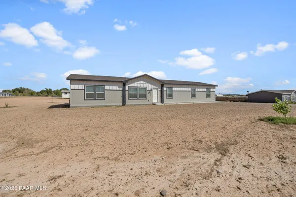 $439,000 | 25221 North Mitchell Road, Paulden, AZ 86334