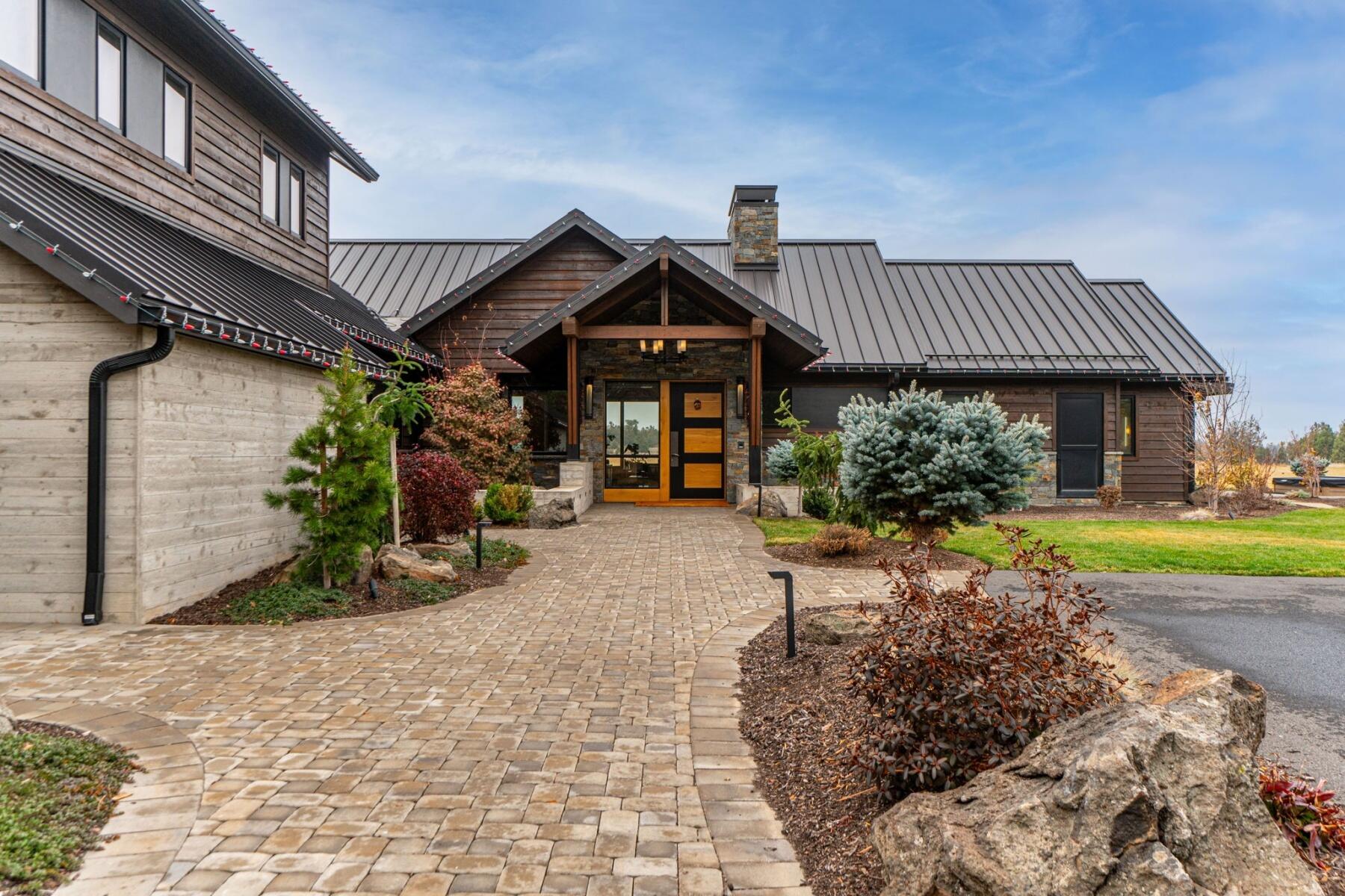 18619 Couch Market Road Bend, OR 97703 - Photo 54 of 57 55