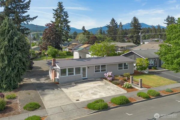 $425,000 | 405 West Bell Street, Sequim, WA 98382