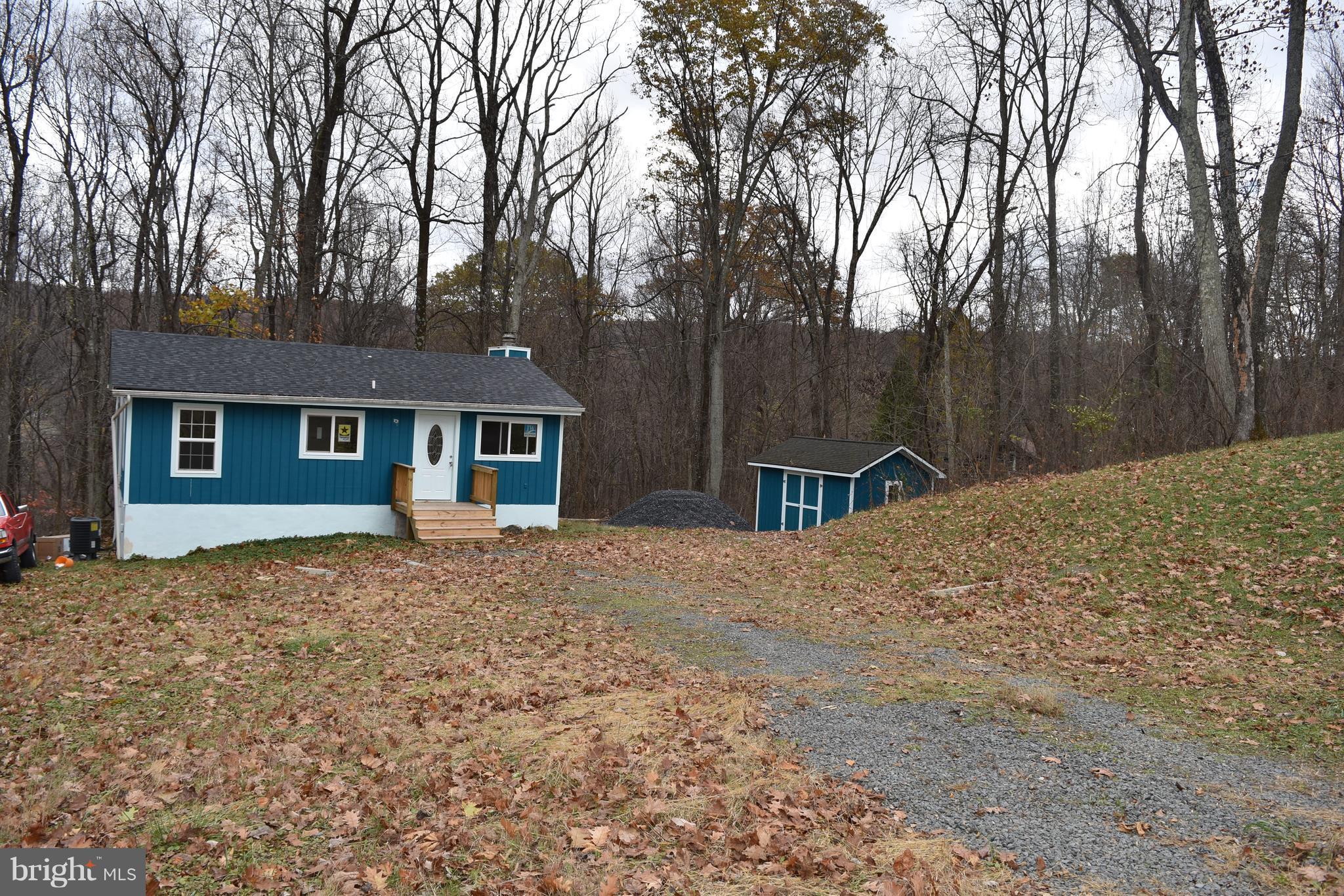 1044 High Top Road Linden, VA 22642 - Photo 2 of 10 Exterior (Front)