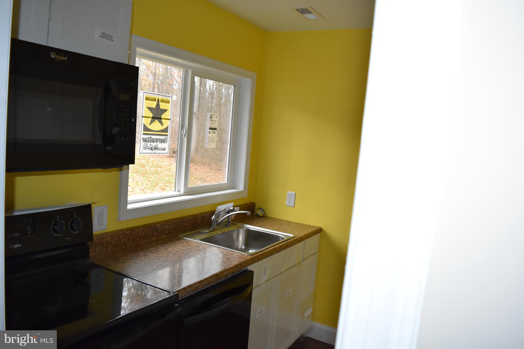 1044 High Top Road Linden, VA 22642 - Photo 9 of 10 Kitchen