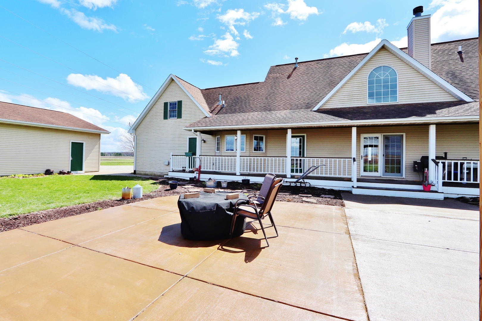 4560 West Waupecan Road Verona, IL 60479 - Photo 4 of 37 Gallery Image 4
