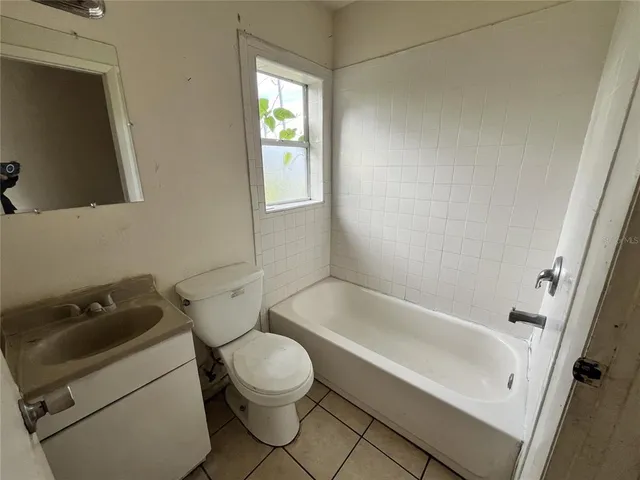 $800 | 311 East Magnolia Street, Unit 2, Leesburg, FL 34748