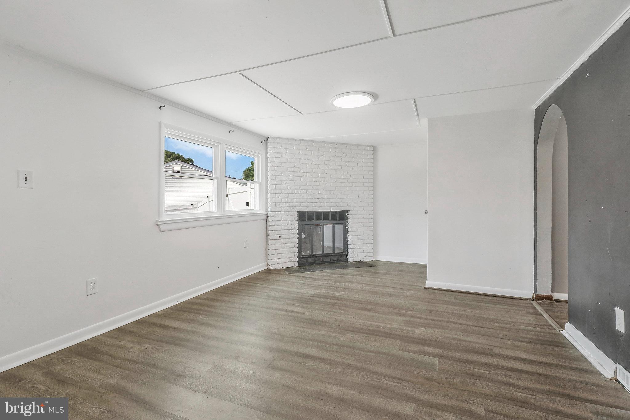 6216 Auth Road Suitland, MD 20746 - Photo 15 of 39 Family Room