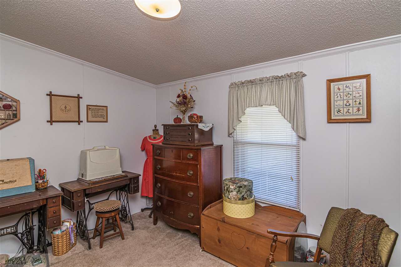 952 Woodruff Road Selma, NC 27576 - Photo 22 of 30 Extra Room