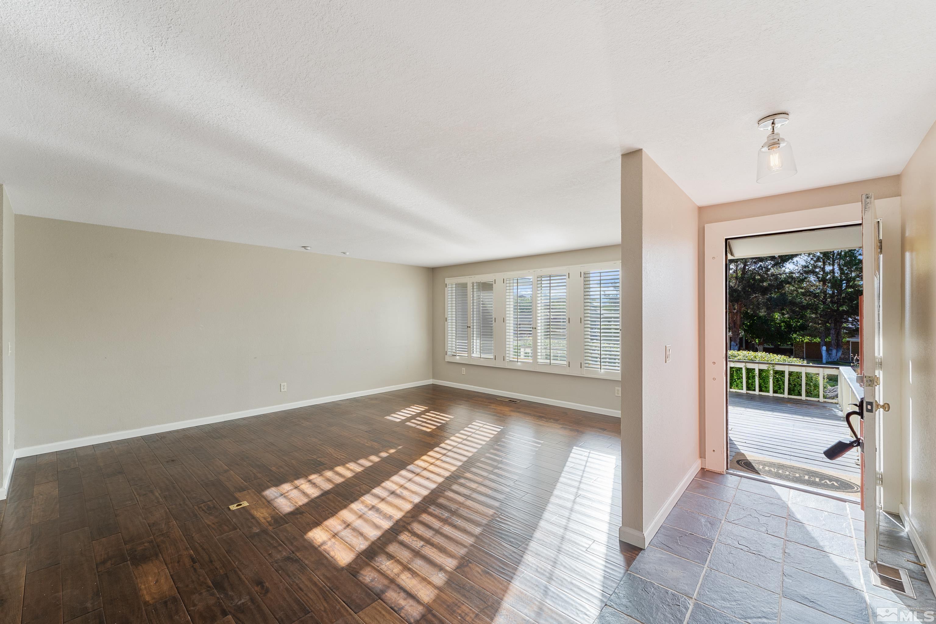 14040 Chamy Drive Reno, NV 89521 - Photo 3 of 40 Photo 3