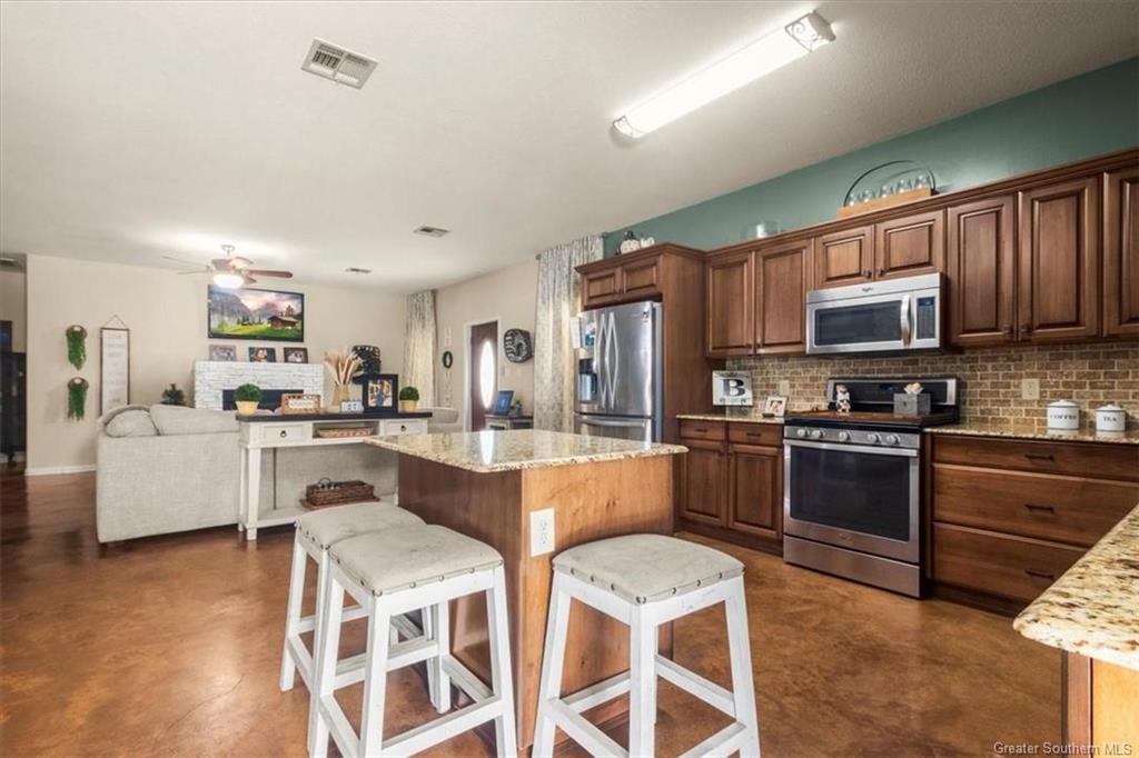 1965 Horseman Road Vinton, LA 70668 - Photo 9 of 30 Gallery Image 9