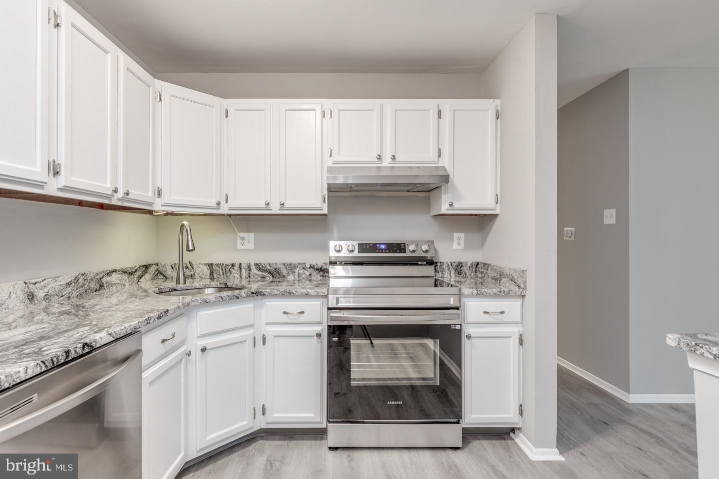 1803 The Woods Cherry Hill, NJ 08003 - Photo 12 of 24 Appliances have never been used!