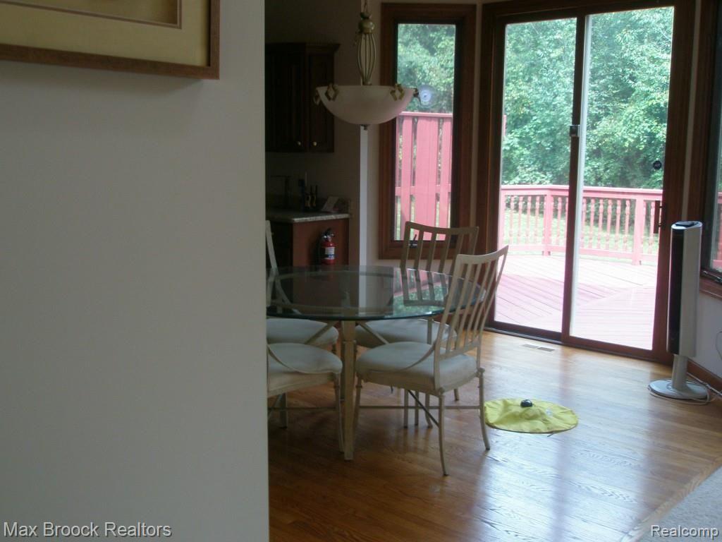 5556 Clarkston Road Clarkston, MI 48348 - Photo 13 of 22 043.jpg