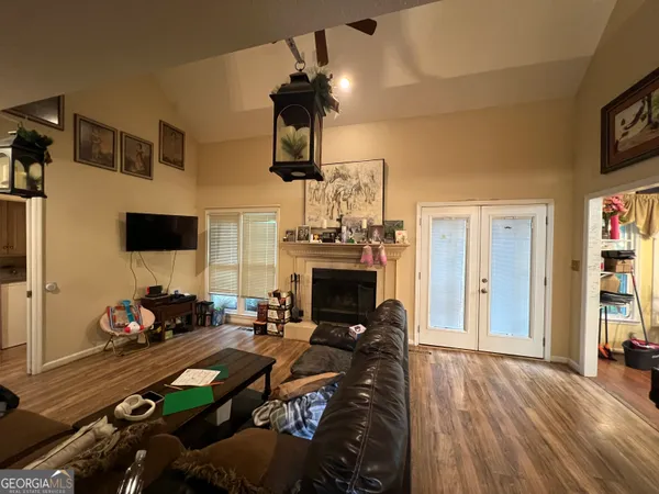 a close view of a fireplace in the corner