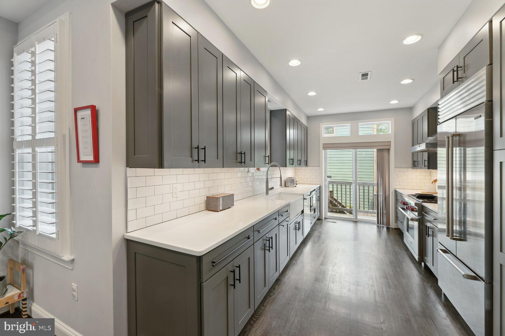 708 E Street Northeast Washington, DC 20002 - Photo 8 of 28 Custom Cabinetry