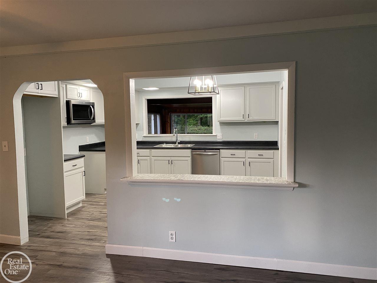 50130 Cedargrove Road Utica, MI 48317 - Photo 12 of 34 50024504-11.JPG