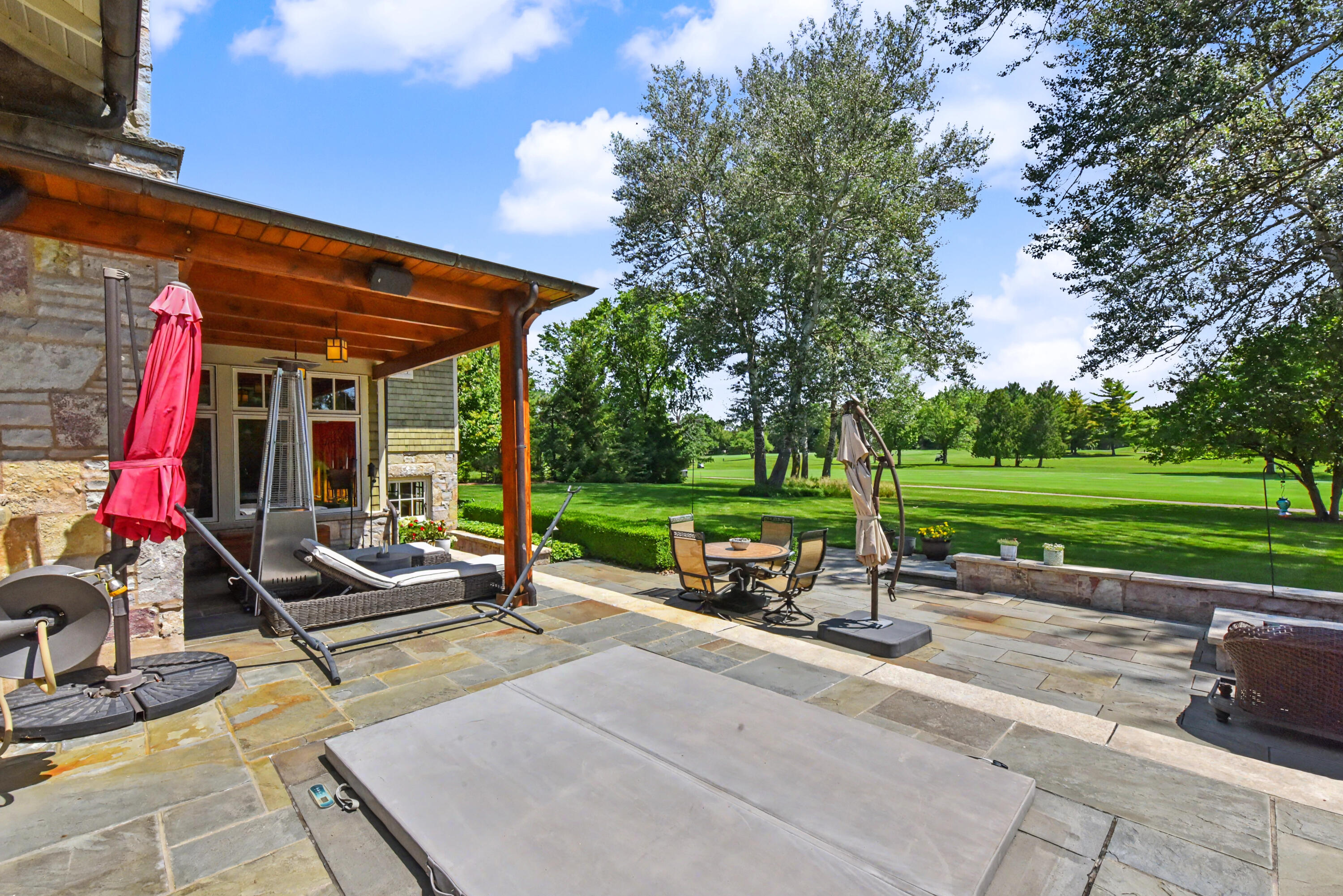12138 North River Road Mequon, WI 53092 - Photo 74 of 99 DSC_0110