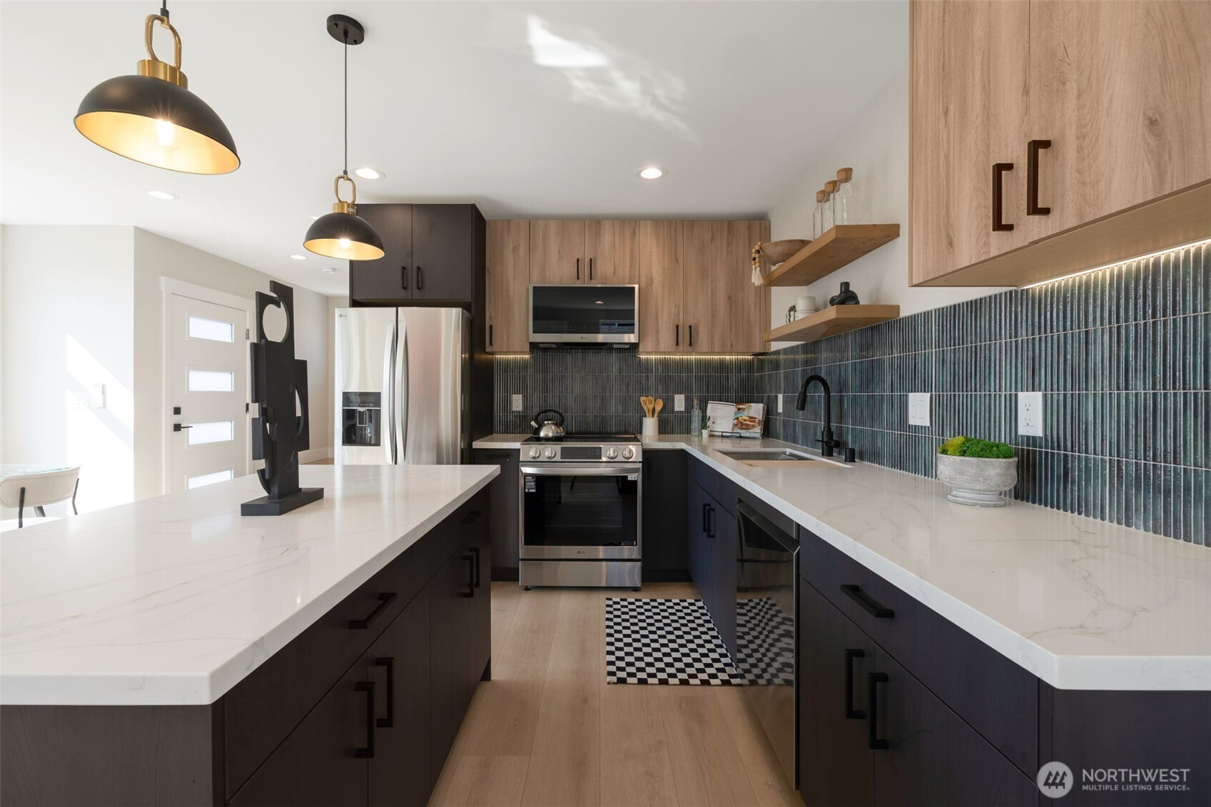 1603 Southwest Kenyon Street Seattle, WA 98106 - Photo 7 of 19