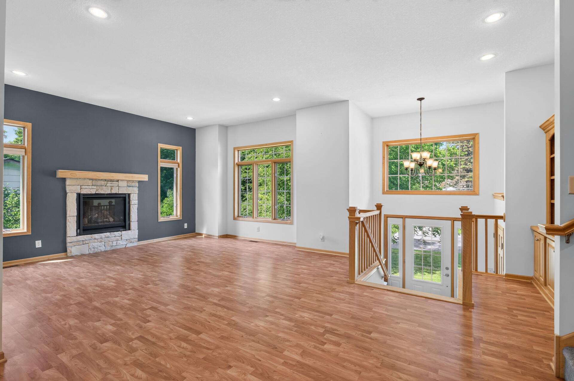 633 Burlington Road St. Paul, MN 55119 - Photo 7 of 70