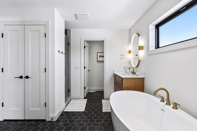 9591 Eagle Ridge Road Chanhassen, MN 55317 - Photo 33 of 58