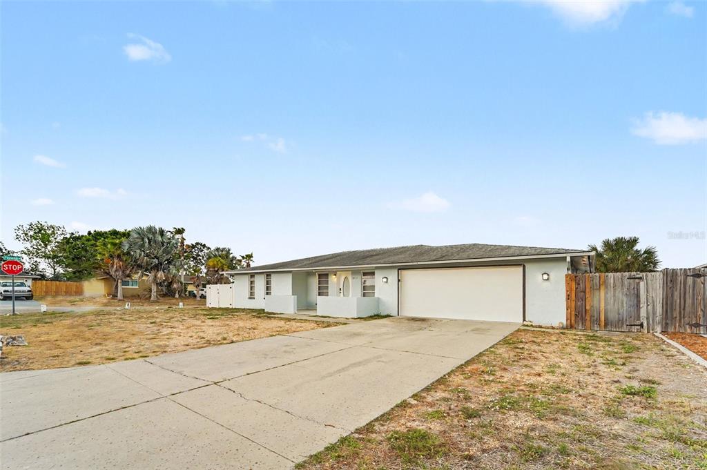 10111 Gardenia Lane Port Richey, FL 34668 - Photo 1 of 24