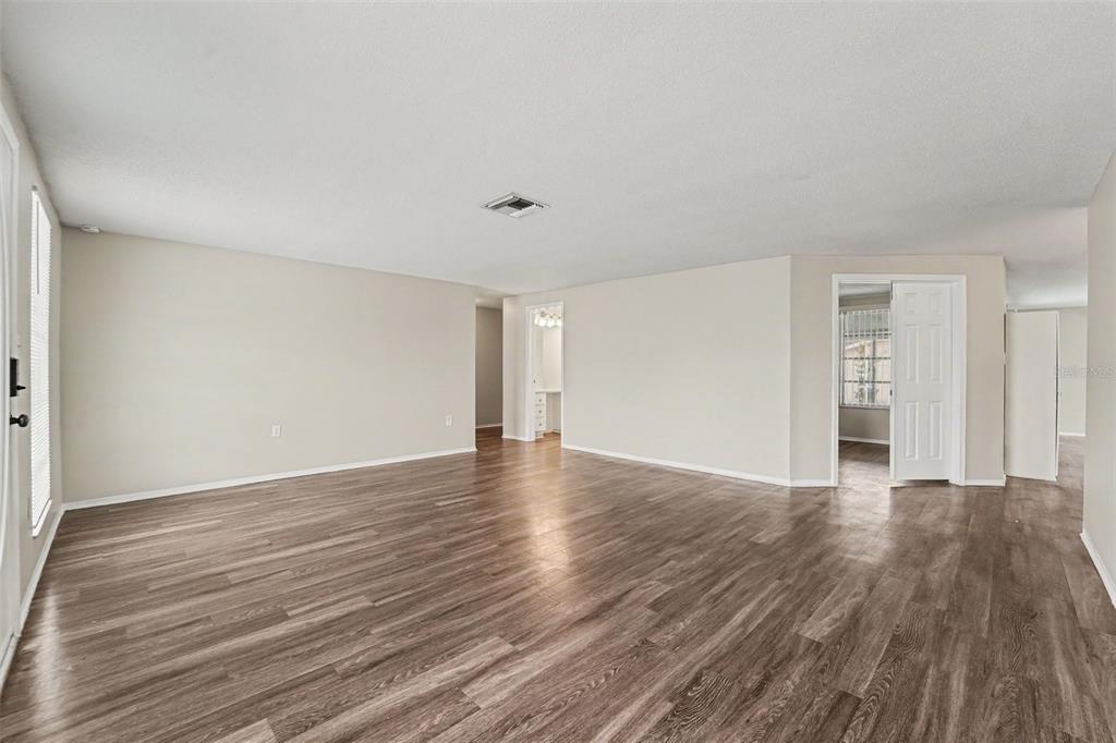 10111 Gardenia Lane Port Richey, FL 34668 - Photo 3 of 24