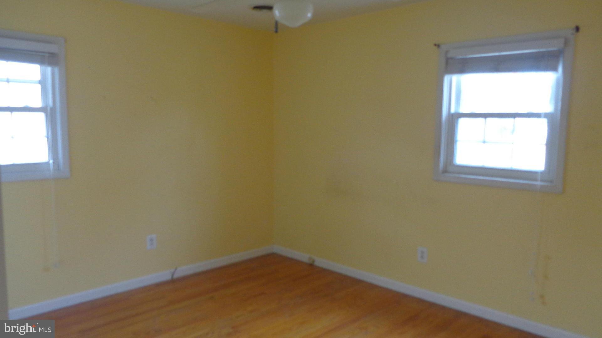 232 Maple Street Winchester, VA 22601 - Photo 15 of 17 Bedroom