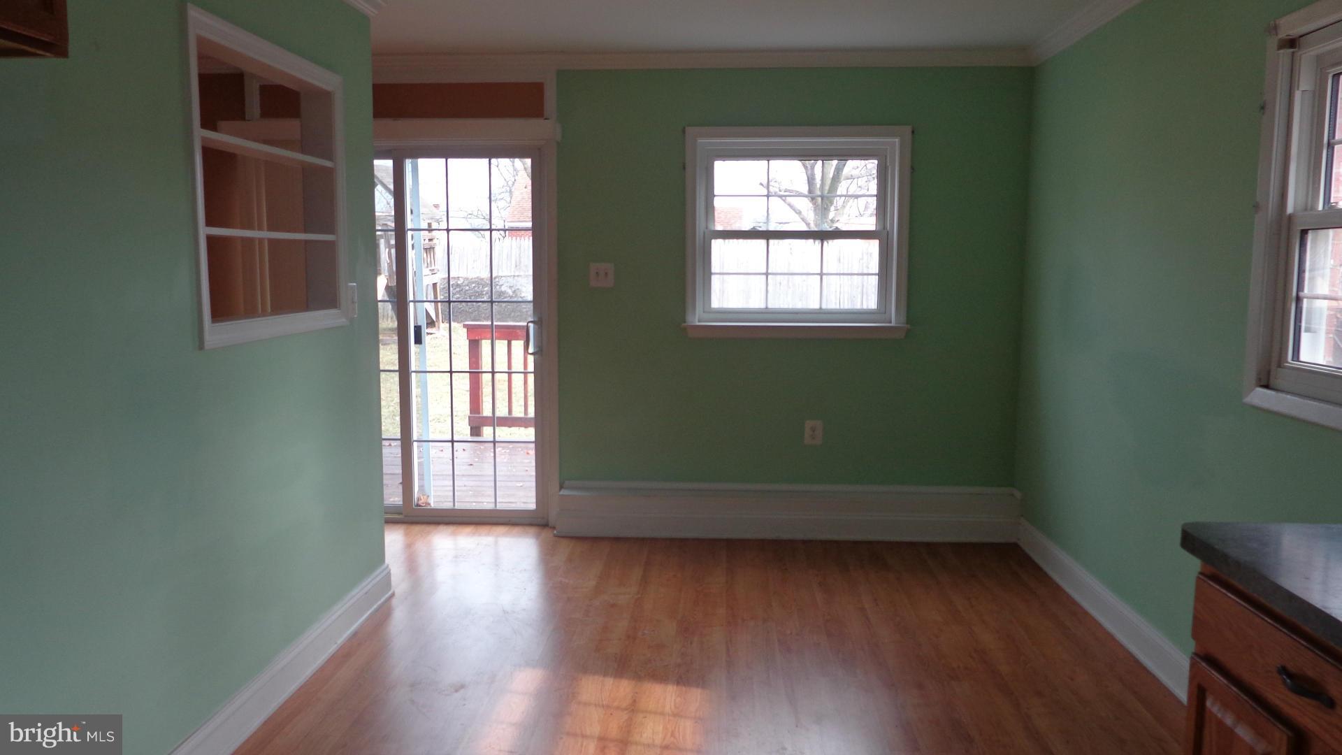 232 Maple Street Winchester, VA 22601 - Photo 7 of 17 Dining Room