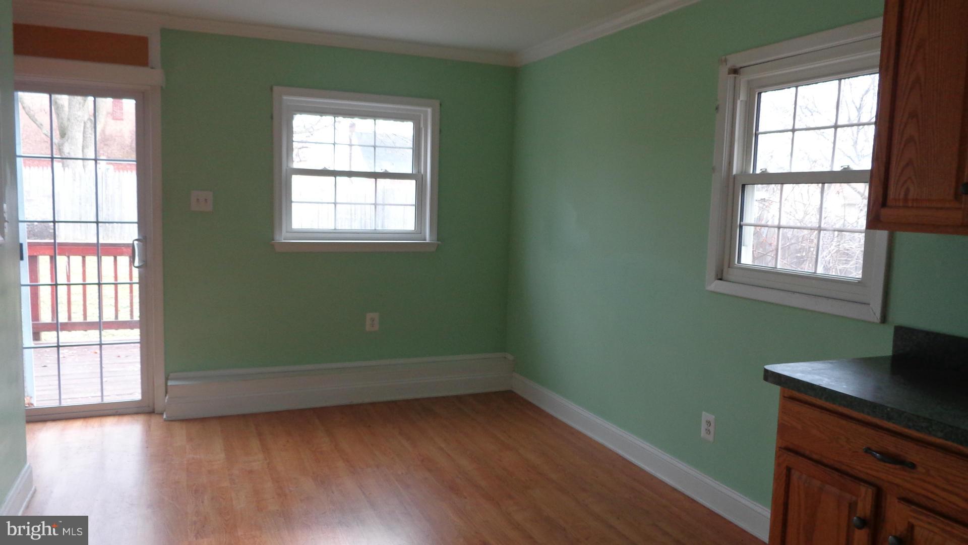 232 Maple Street Winchester, VA 22601 - Photo 8 of 17 Dining Room
