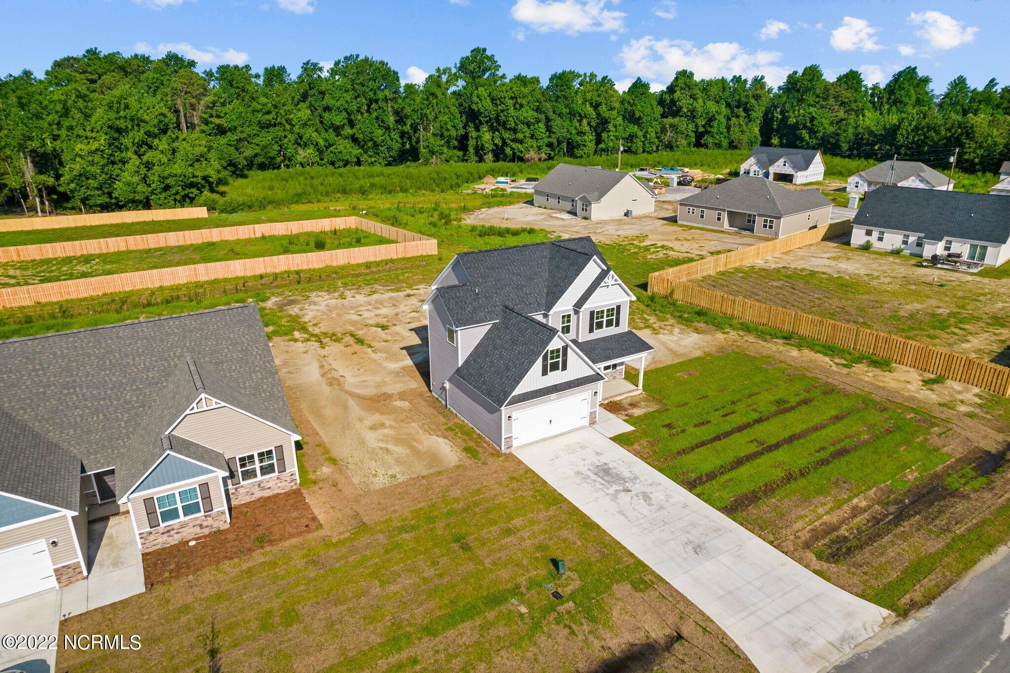 112 Cherry Ridge Court Richlands, NC 28574 - Photo 14 of 50 13-web-or-mls-DJI_0394