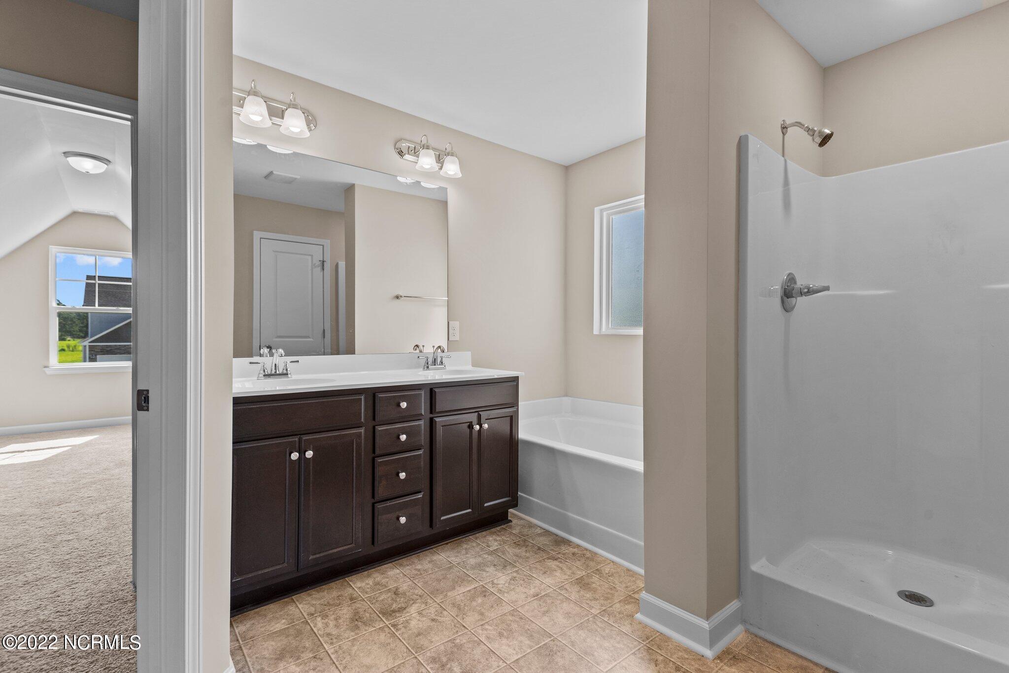 112 Cherry Ridge Court Richlands, NC 28574 - Photo 26 of 50 26-web-or-mls-DSC06307