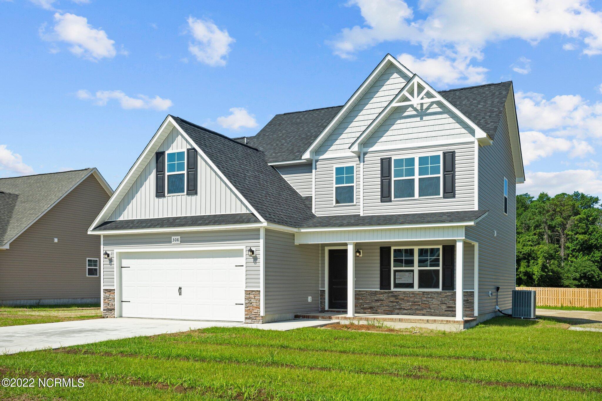 112 Cherry Ridge Court Richlands, NC 28574 - Photo 4 of 50 3-web-or-mls-DSC06326