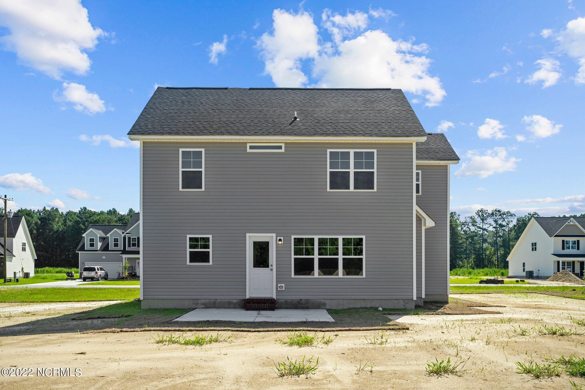 112 Cherry Ridge Court Richlands, NC 28574 - Photo 7 of 50 6-web-or-mls-DSC06330