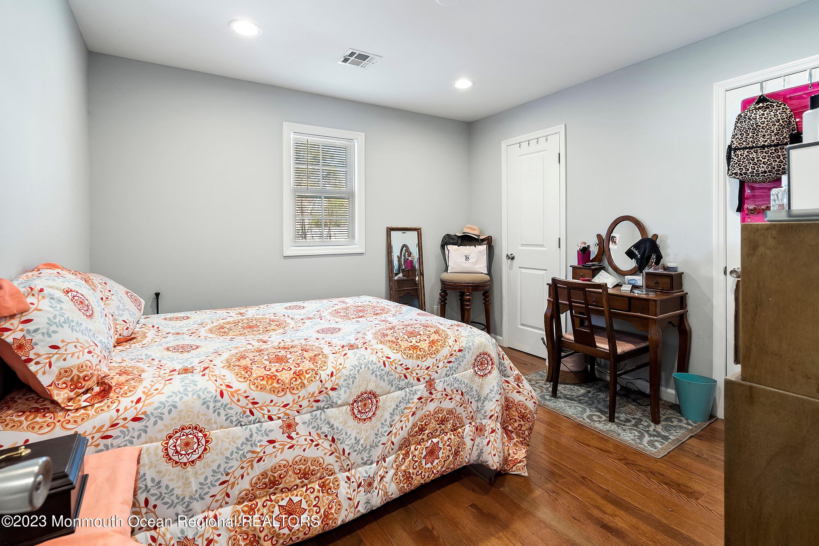 436 Applegate Avenue Toms River, NJ 08757 - Photo 11 of 23 11-Bed 1