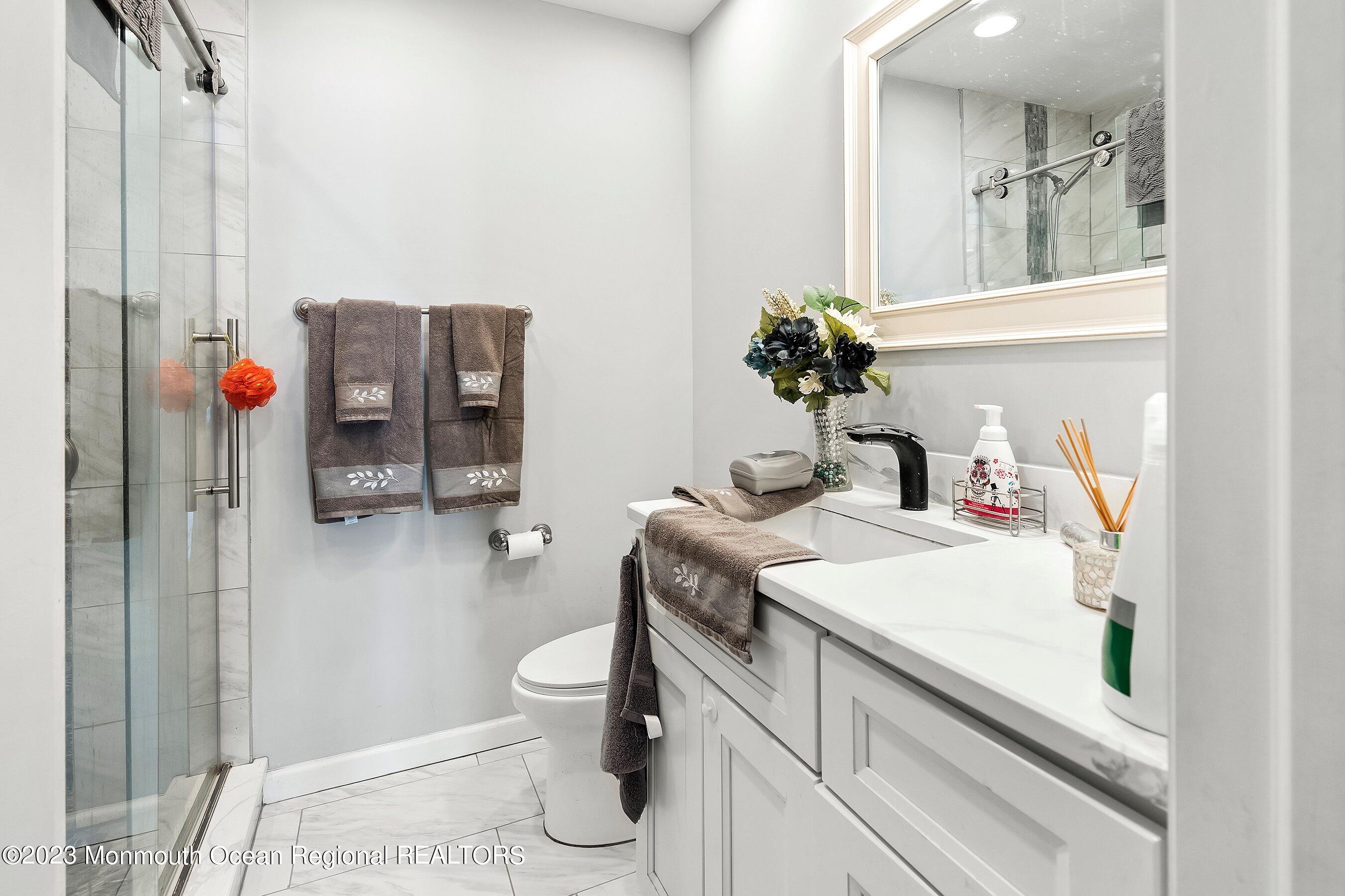 436 Applegate Avenue Toms River, NJ 08757 - Photo 12 of 23 12-Bath 1A