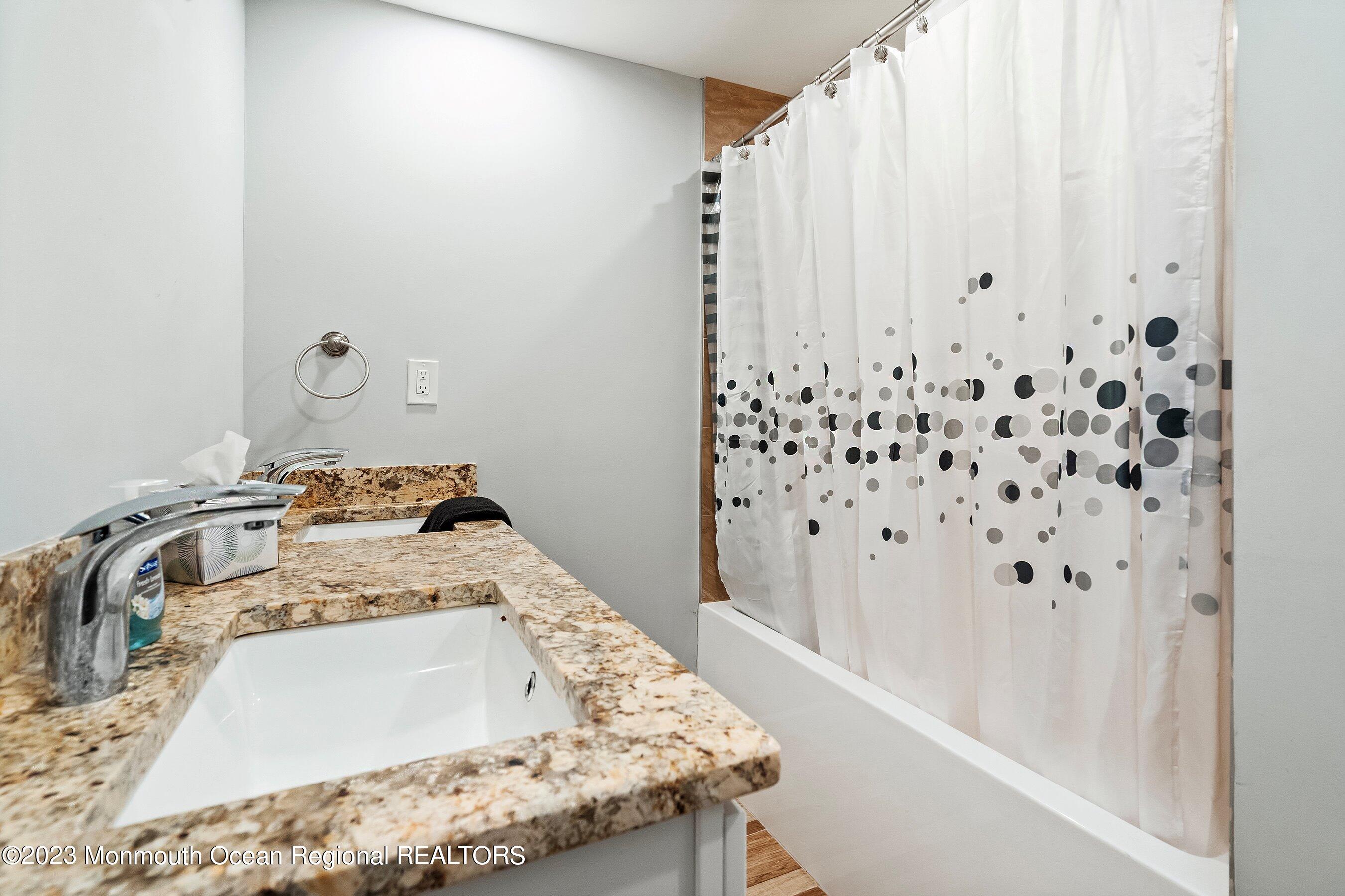 436 Applegate Avenue Toms River, NJ 08757 - Photo 20 of 23 21-Bath 3