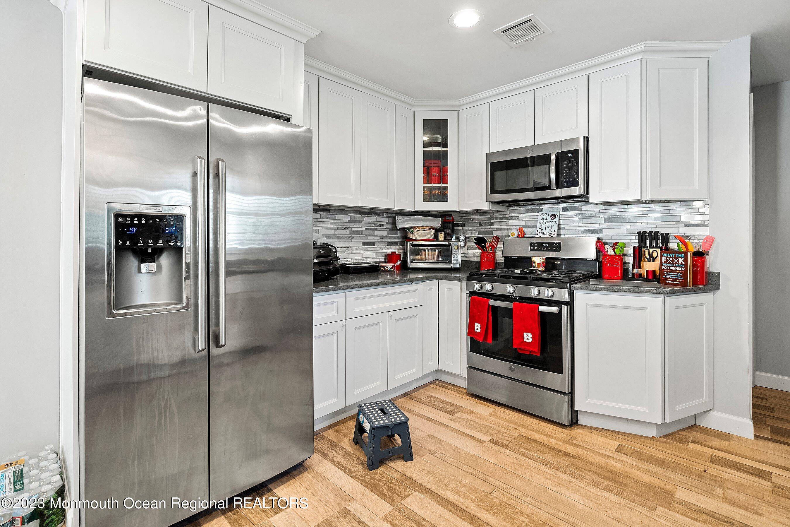 436 Applegate Avenue Toms River, NJ 08757 - Photo 7 of 23 07-Kitchen 1A