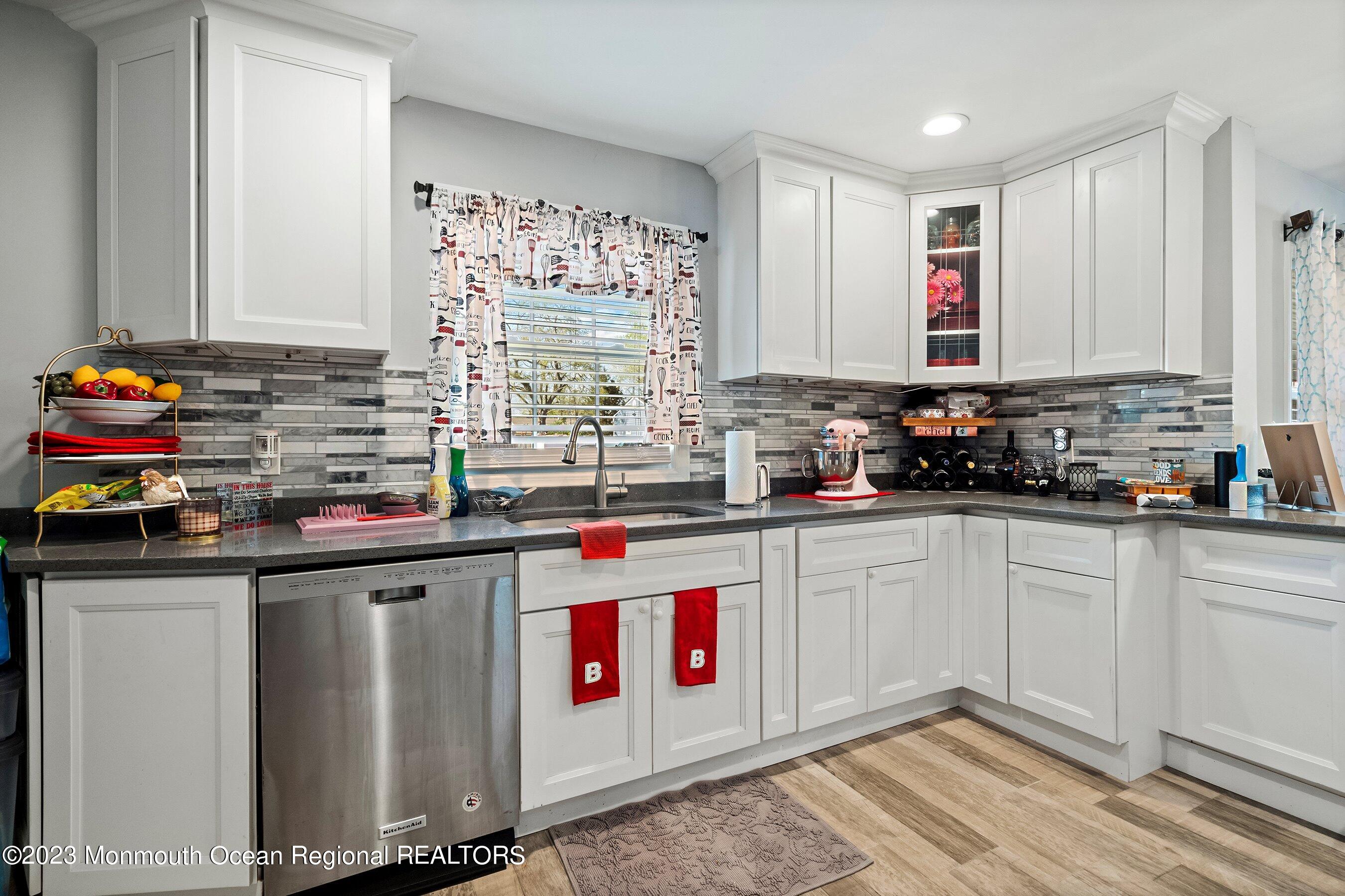 436 Applegate Avenue Toms River, NJ 08757 - Photo 9 of 23 09-Kitchen 1C
