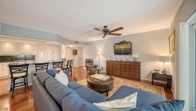 $929,000 | 800 Benjamin Franklin Drive, Unit 202, Sarasota, FL 34236