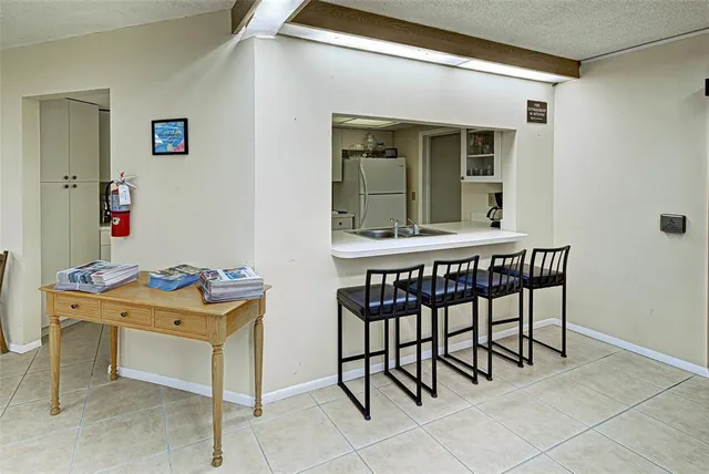 $929,000 | 800 Benjamin Franklin Drive, Unit 202, Sarasota, FL 34236