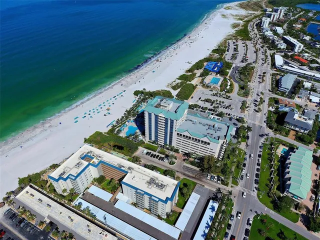 $929,000 | 800 Benjamin Franklin Drive, Unit 202, Sarasota, FL 34236