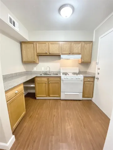 $875 | 1141 North Durham Drive, Unit 12, Houston, TX 77008