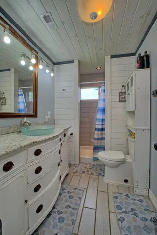 $185,000 | 180 County Road 2087, Burkeville, TX 75932