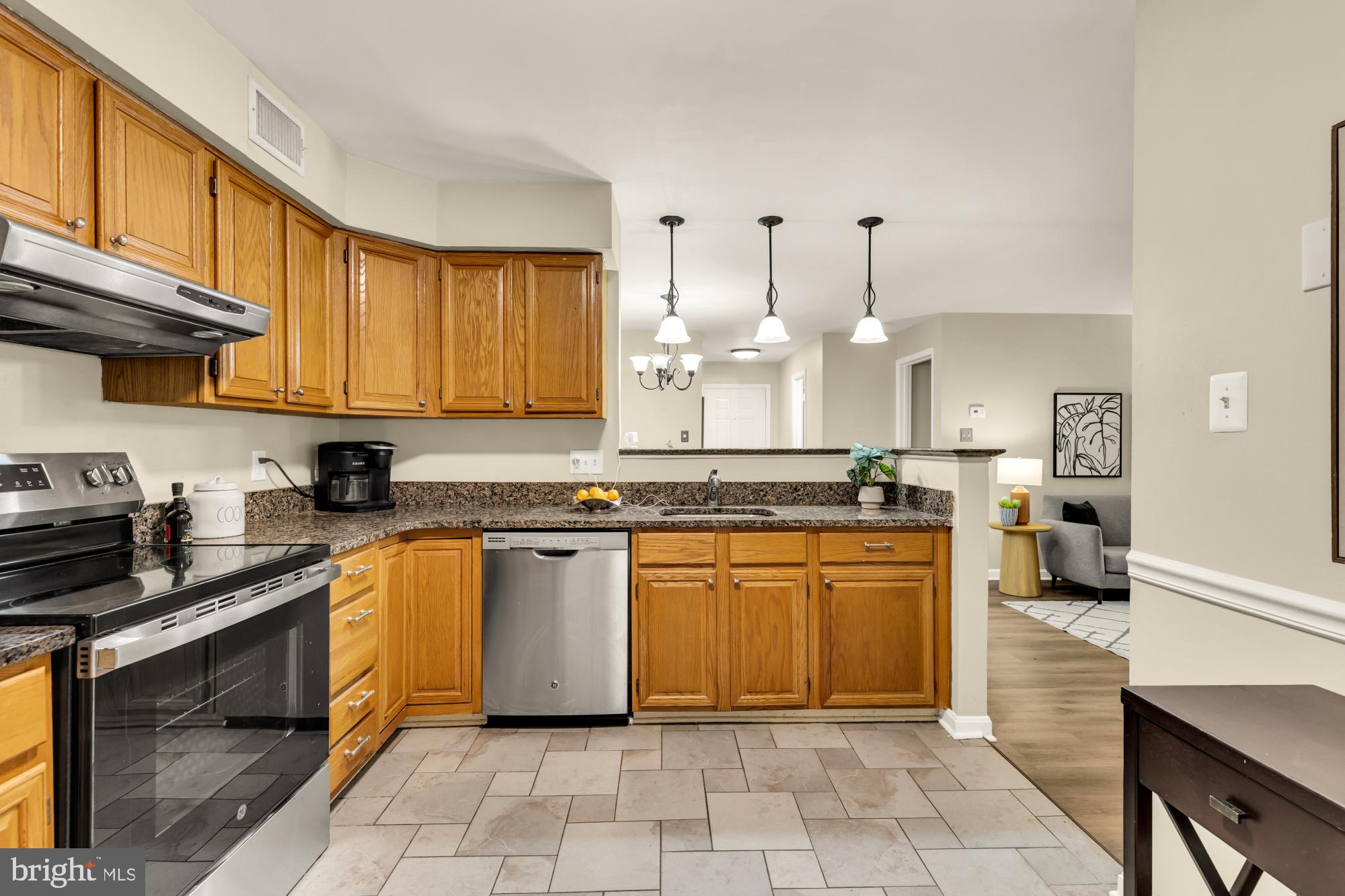 2225 Lovedale Lane, Unit 303A Reston, VA 20191 - Photo 7 of 20