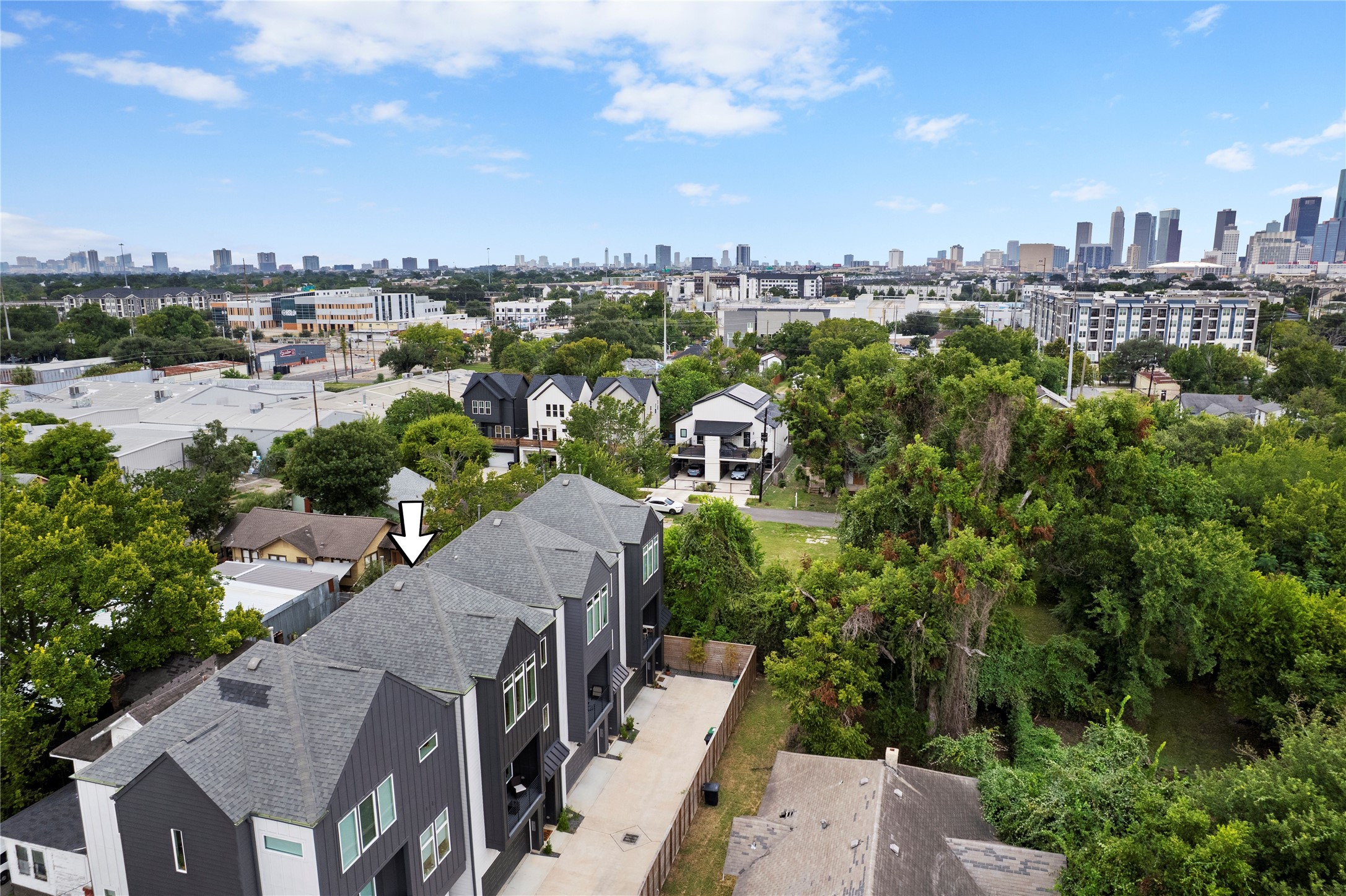 1410 Milby Street, Unit C Houston, TX 77003 - Photo 25 of 28 a view of a city