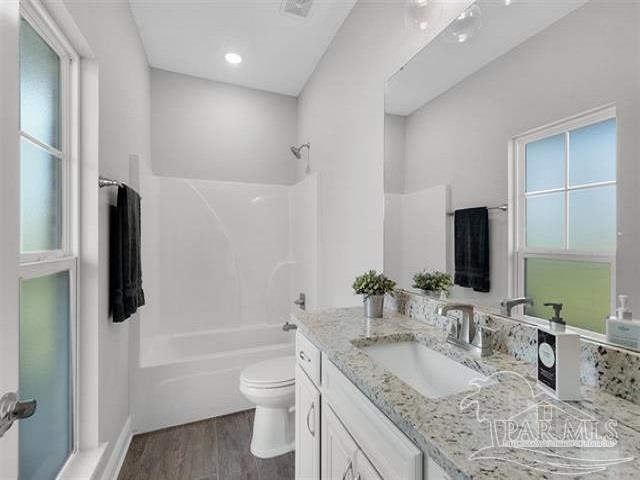 5306 North Shore Road Pensacola, FL 32507 - Photo 9 of 18 Gallery Image 9