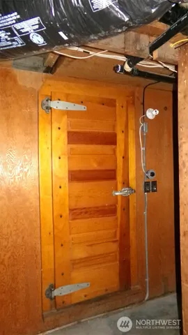 a view of a walk in closet