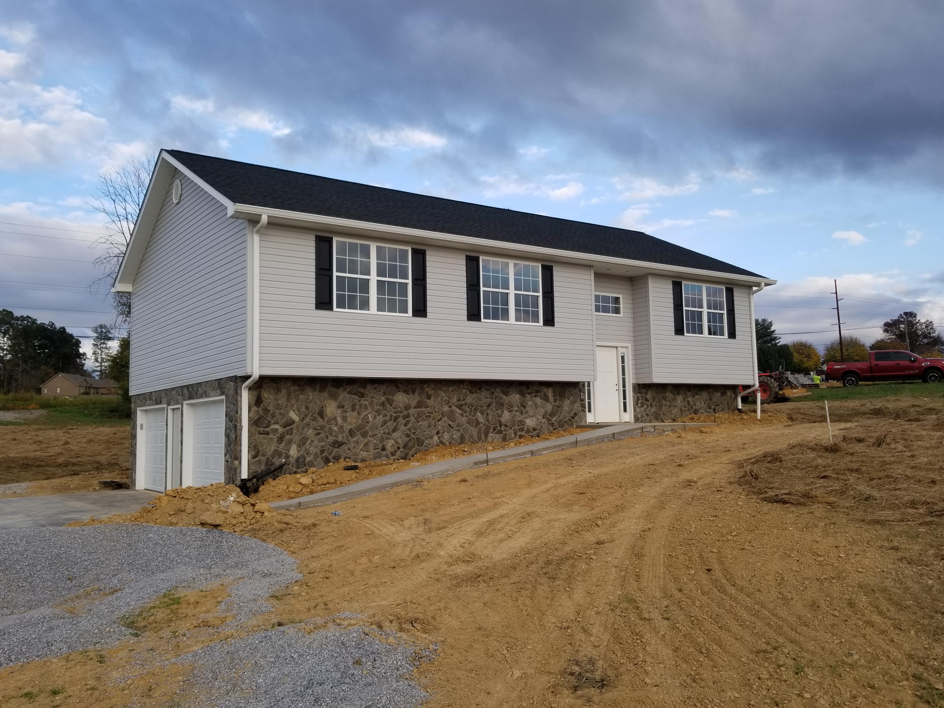 195 Moon Creek Road Greeneville, TN 37745 - Photo 3 of 9 20201026_173935