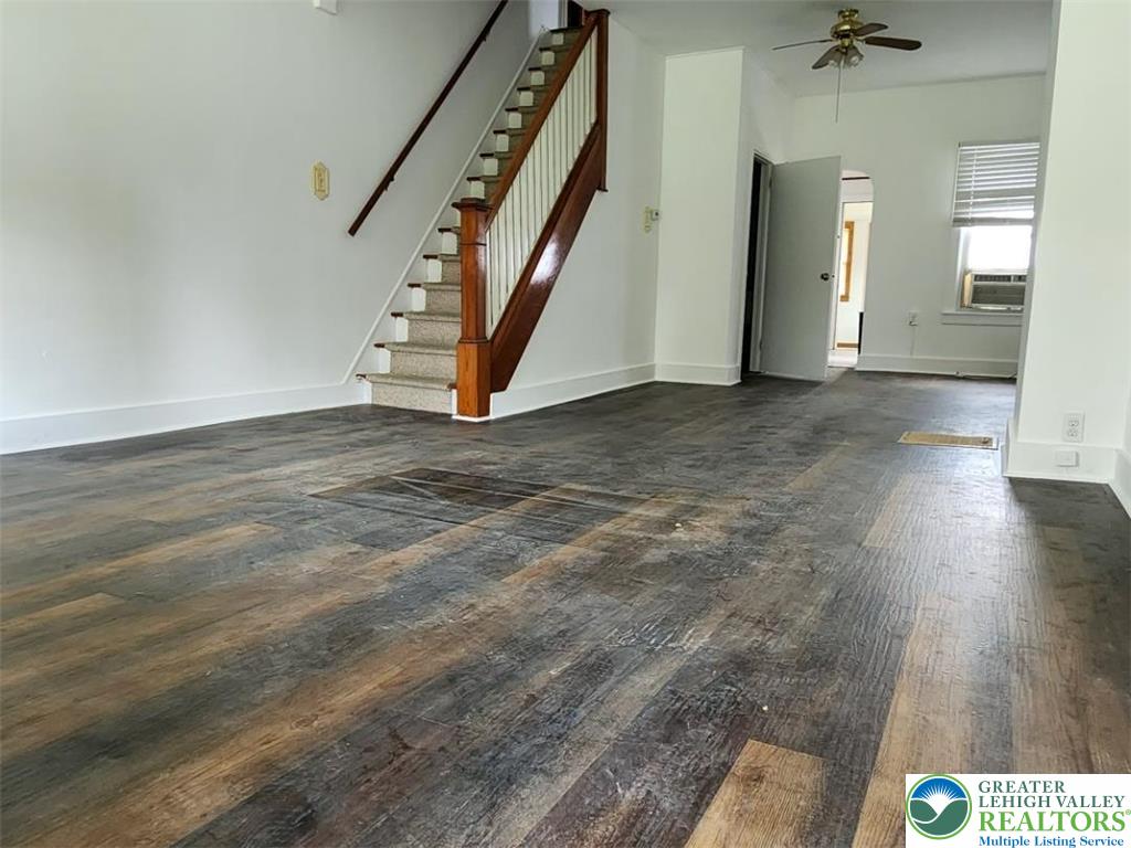 502 Atlas Road Northampton, PA 18067 - Photo 6 of 11 a view of an entryway