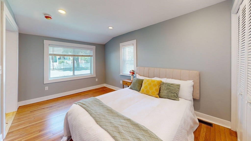 33 Volusia Road Hingham, MA 02043 - Photo 14 of 26