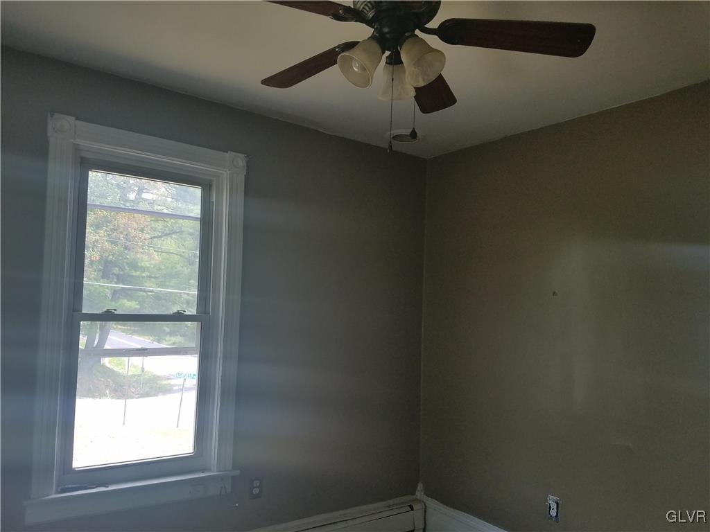 4509 Mountain Road Slatington, PA 18080 - Photo 7 of 10 Gallery Image 7