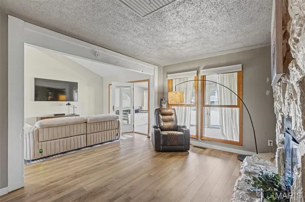 $219,000 | 75 Schooner Lane, Unit 5, Lake St. Louis, MO 63367