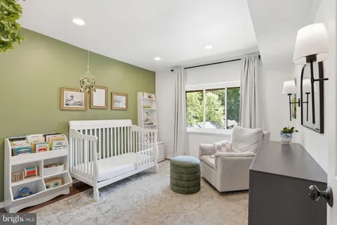 $365,000 | 1663 Parkcrest Circle, Unit 5B/300, Reston, VA 20190