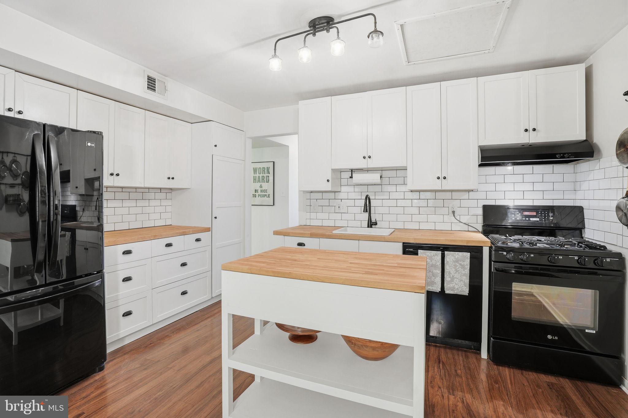 1663 Parkcrest Circle, Unit 5B/300 Reston, VA 20190 - Photo 7 of 21 Freshly Sanded Butcher Block Counter Top
